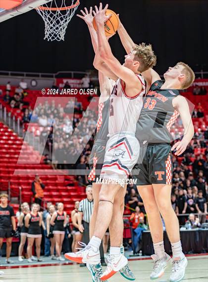 Thumbnail 1 in Timpview vs. Alta  (UHSAA 5A Semifinal) photogallery.