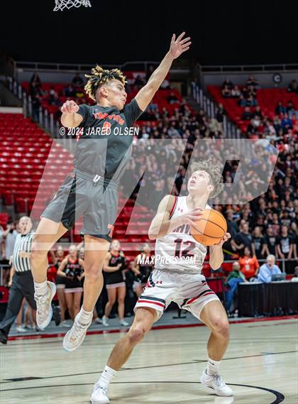 Thumbnail 1 in Timpview vs. Alta  (UHSAA 5A Semifinal) photogallery.