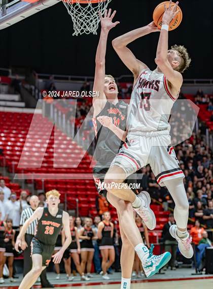 Thumbnail 3 in Timpview vs. Alta  (UHSAA 5A Semifinal) photogallery.