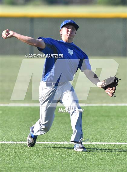 Thumbnail 1 in Blue Ridge vs Windthorst (UIL 2A Region 2 Area Playoff) photogallery.