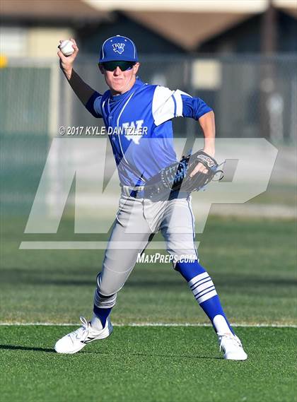 Thumbnail 2 in Blue Ridge vs Windthorst (UIL 2A Region 2 Area Playoff) photogallery.