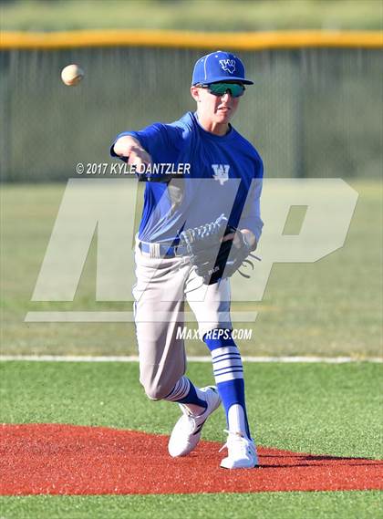 Thumbnail 2 in Blue Ridge vs Windthorst (UIL 2A Region 2 Area Playoff) photogallery.