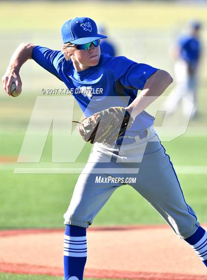 Thumbnail 2 in Blue Ridge vs Windthorst (UIL 2A Region 2 Area Playoff) photogallery.
