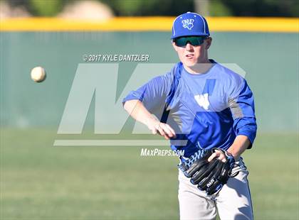 Thumbnail 2 in Blue Ridge vs Windthorst (UIL 2A Region 2 Area Playoff) photogallery.