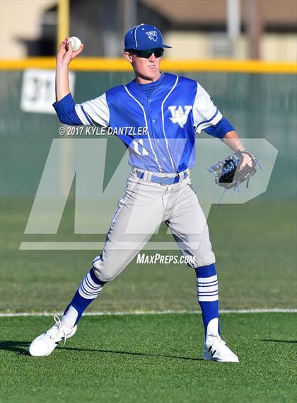 Thumbnail 1 in Blue Ridge vs Windthorst (UIL 2A Region 2 Area Playoff) photogallery.