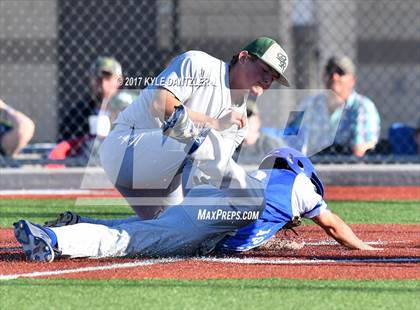 Thumbnail 3 in Blue Ridge vs Windthorst (UIL 2A Region 2 Area Playoff) photogallery.