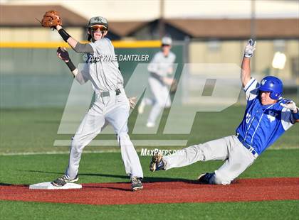 Thumbnail 3 in Blue Ridge vs Windthorst (UIL 2A Region 2 Area Playoff) photogallery.