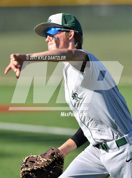 Thumbnail 2 in Blue Ridge vs Windthorst (UIL 2A Region 2 Area Playoff) photogallery.
