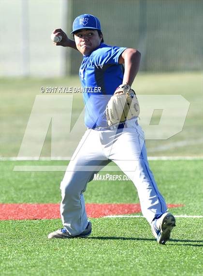 Thumbnail 1 in Blue Ridge vs Windthorst (UIL 2A Region 2 Area Playoff) photogallery.