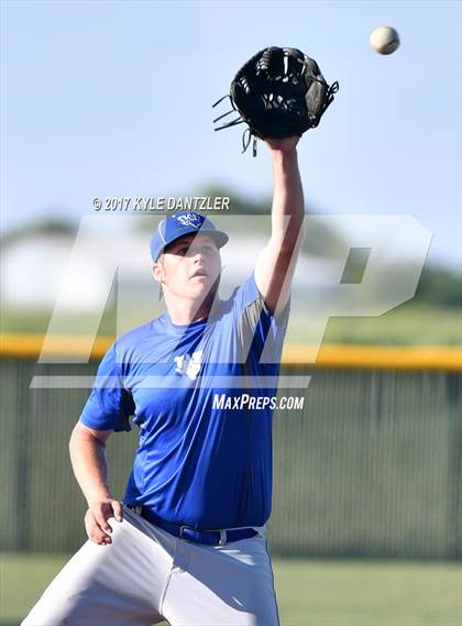 Thumbnail 3 in Blue Ridge vs Windthorst (UIL 2A Region 2 Area Playoff) photogallery.