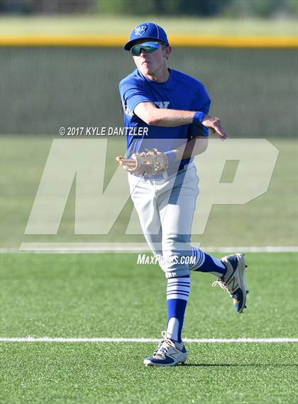 Thumbnail 2 in Blue Ridge vs Windthorst (UIL 2A Region 2 Area Playoff) photogallery.