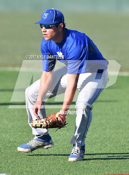 Thumbnail 2 in Blue Ridge vs Windthorst (UIL 2A Region 2 Area Playoff) photogallery.