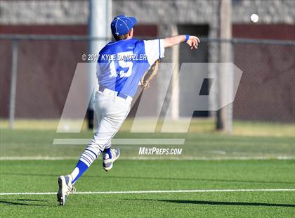 Thumbnail 1 in Blue Ridge vs Windthorst (UIL 2A Region 2 Area Playoff) photogallery.