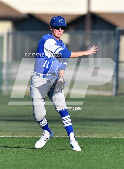 Thumbnail 2 in Blue Ridge vs Windthorst (UIL 2A Region 2 Area Playoff) photogallery.