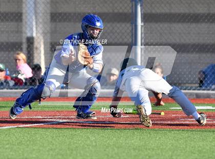 Thumbnail 3 in Blue Ridge vs Windthorst (UIL 2A Region 2 Area Playoff) photogallery.