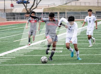 Thumbnail 2 in Lee [Robert E.] vs Hendrickson (Scrimmage) photogallery.