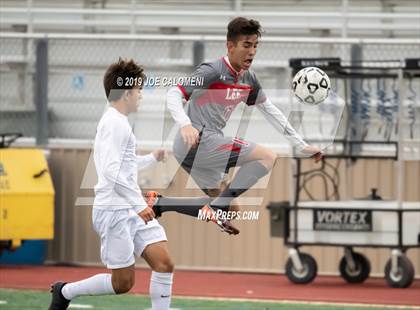 Thumbnail 2 in Lee [Robert E.] vs Hendrickson (Scrimmage) photogallery.