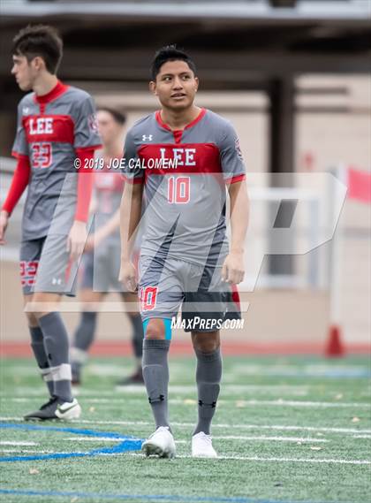 Thumbnail 1 in Lee [Robert E.] vs Hendrickson (Scrimmage) photogallery.