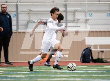 Thumbnail 3 in Lee [Robert E.] vs Hendrickson (Scrimmage) photogallery.