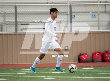 Thumbnail 1 in Lee [Robert E.] vs Hendrickson (Scrimmage) photogallery.