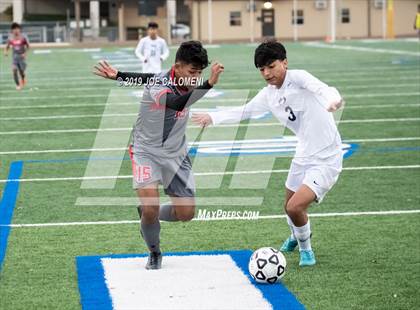Thumbnail 1 in Lee [Robert E.] vs Hendrickson (Scrimmage) photogallery.