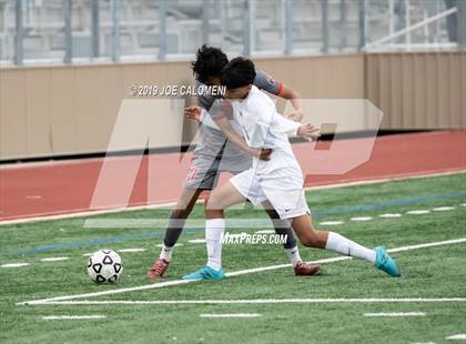 Thumbnail 1 in Lee [Robert E.] vs Hendrickson (Scrimmage) photogallery.