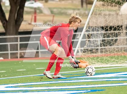 Thumbnail 1 in Lee [Robert E.] vs Hendrickson (Scrimmage) photogallery.