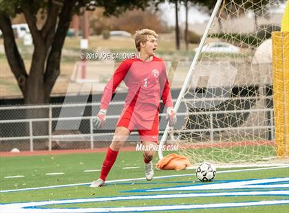 Thumbnail 3 in Lee [Robert E.] vs Hendrickson (Scrimmage) photogallery.