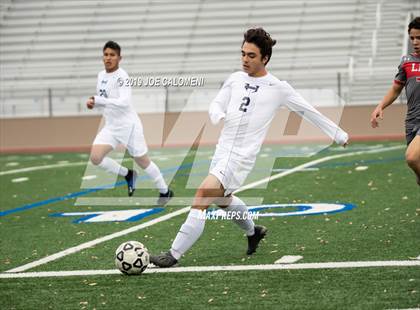 Thumbnail 2 in Lee [Robert E.] vs Hendrickson (Scrimmage) photogallery.