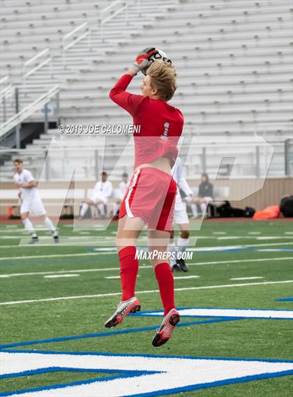 Thumbnail 2 in Lee [Robert E.] vs Hendrickson (Scrimmage) photogallery.