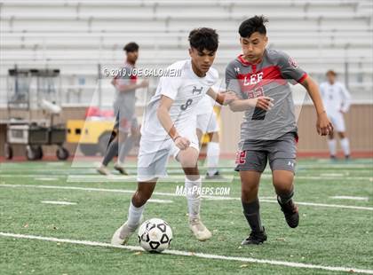 Thumbnail 3 in Lee [Robert E.] vs Hendrickson (Scrimmage) photogallery.