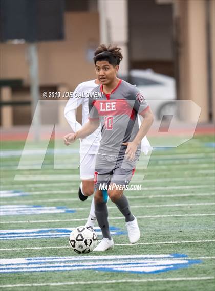 Thumbnail 1 in Lee [Robert E.] vs Hendrickson (Scrimmage) photogallery.
