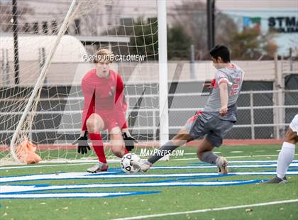 Thumbnail 2 in Lee [Robert E.] vs Hendrickson (Scrimmage) photogallery.