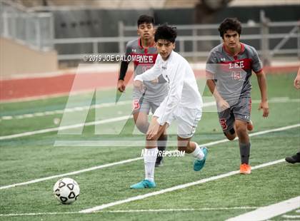 Thumbnail 2 in Lee [Robert E.] vs Hendrickson (Scrimmage) photogallery.