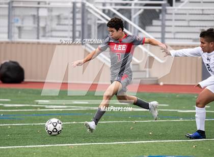 Thumbnail 1 in Lee [Robert E.] vs Hendrickson (Scrimmage) photogallery.