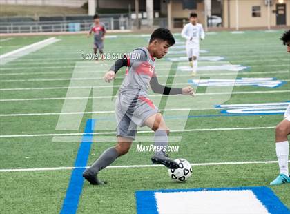Thumbnail 3 in Lee [Robert E.] vs Hendrickson (Scrimmage) photogallery.