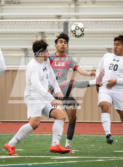 Thumbnail 1 in Lee [Robert E.] vs Hendrickson (Scrimmage) photogallery.