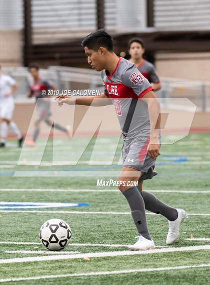 Thumbnail 2 in Lee [Robert E.] vs Hendrickson (Scrimmage) photogallery.