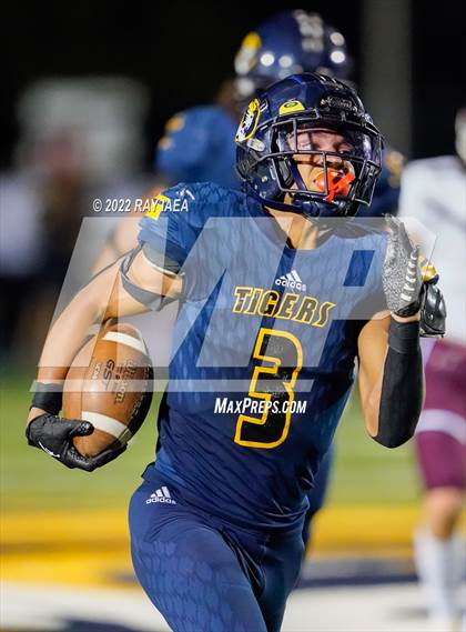 Thumbnail 3 in Woodcreek @ Inderkum photogallery.