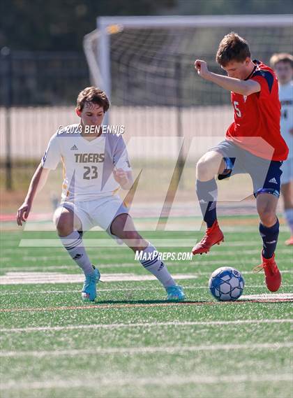 Thumbnail 3 in Harris County vs Lamar County (Trojan Cup) photogallery.