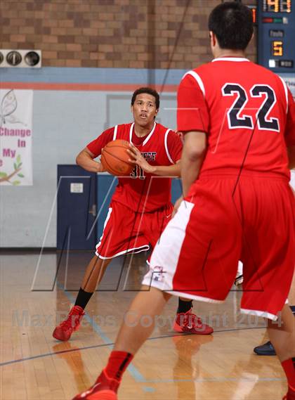 Thumbnail 3 in Bellarmine-Jefferson @ St. Genevieve photogallery.