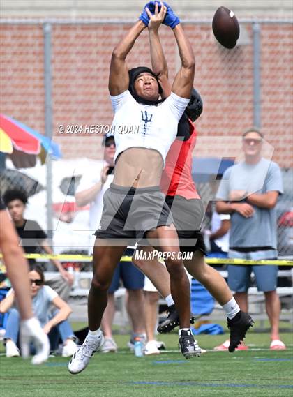 Thumbnail 3 in Palos Verdes vs. Corona del Mar (Battle At The Beach) photogallery.