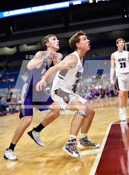 Thumbnail 2 in Bowie vs. Mt. Vernon (UIL 3A Final) photogallery.