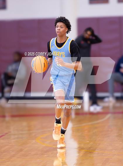 Thumbnail 2 in Mays vs Newton (Hard In The Paint) photogallery.