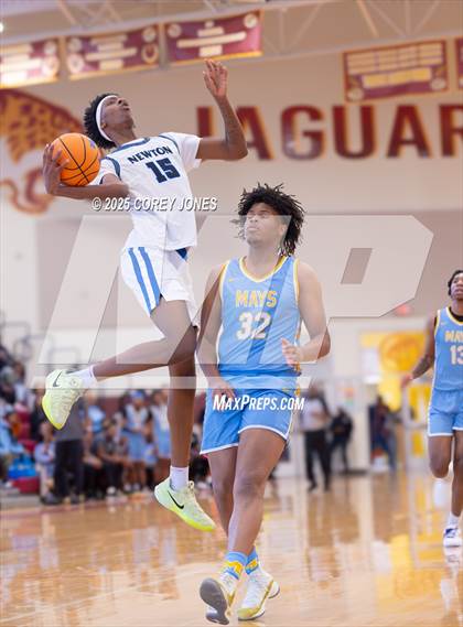 Thumbnail 3 in Mays vs Newton (Hard In The Paint) photogallery.