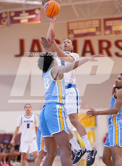 Thumbnail 1 in Mays vs Newton (Hard In The Paint) photogallery.