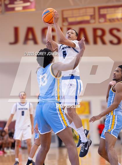 Thumbnail 3 in Mays vs Newton (Hard In The Paint) photogallery.