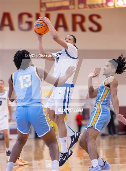 Thumbnail 2 in Mays vs Newton (Hard In The Paint) photogallery.