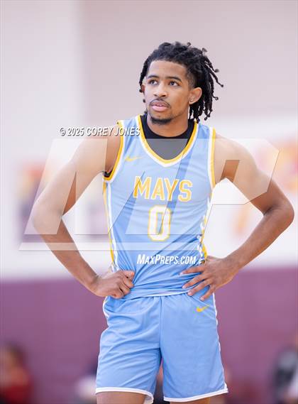 Thumbnail 2 in Mays vs Newton (Hard In The Paint) photogallery.