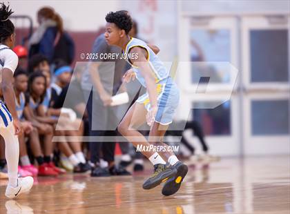 Thumbnail 2 in Mays vs Newton (Hard In The Paint) photogallery.